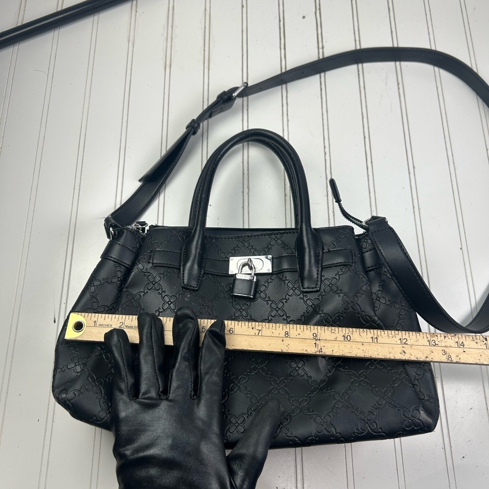 Nine West Black Vintage Y2K Shoulder Bag Faux Leather Lock Detail - Picture 9 of 13